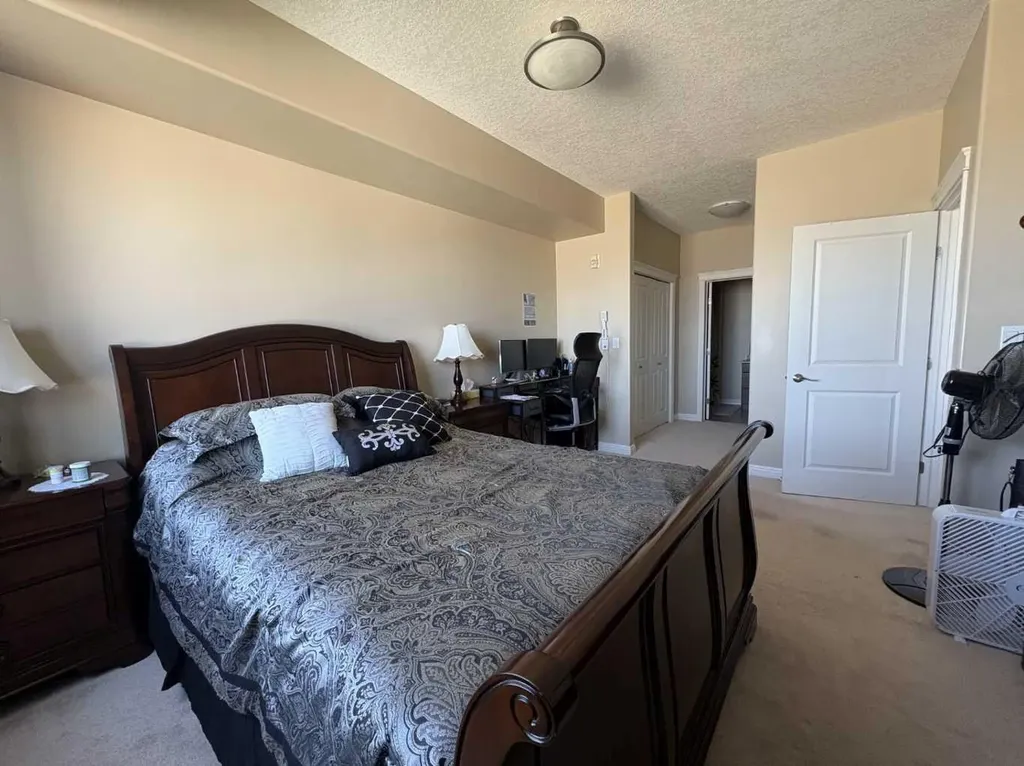 4102 69 Avenue Lloydminster AB T9V 7K5