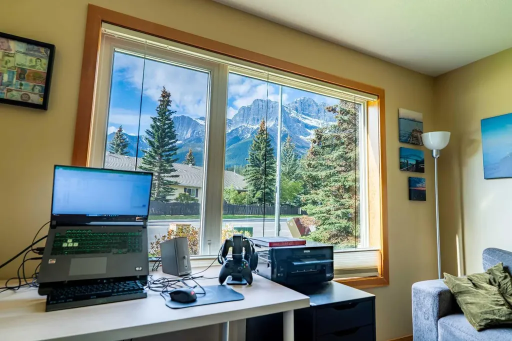 100 Rundle Drive Canmore AB T1W 0B5