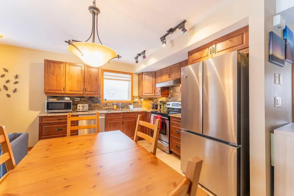 100 Rundle Drive Canmore AB T1W 0B5