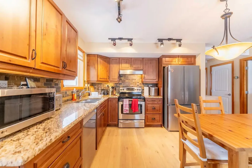 100 Rundle Drive Canmore AB T1W 0B5