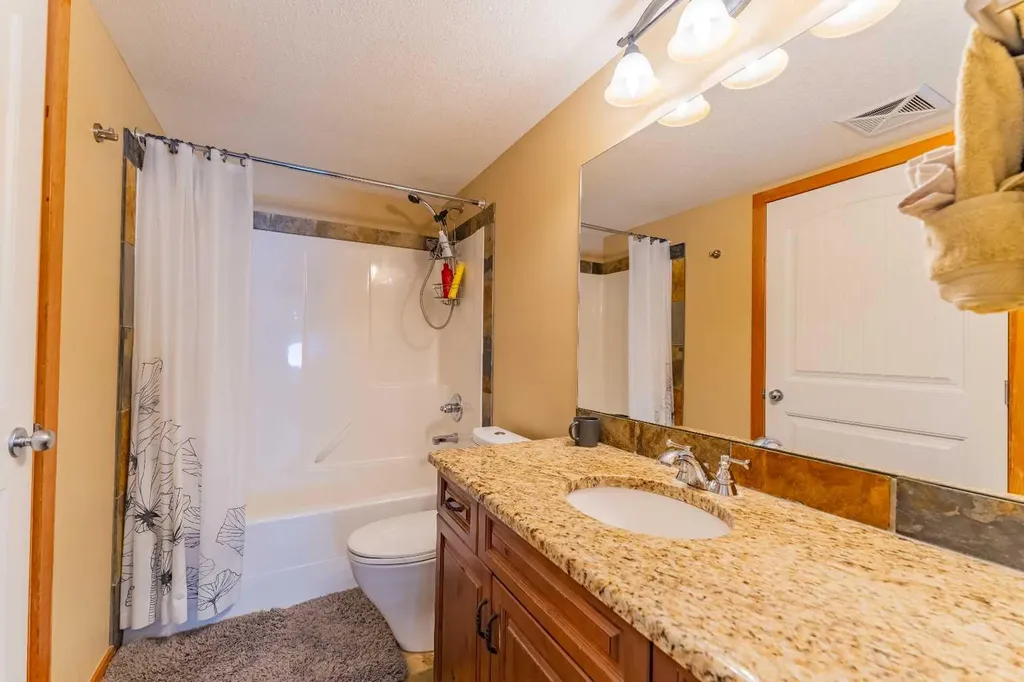 100 Rundle Drive Canmore AB T1W 0B5