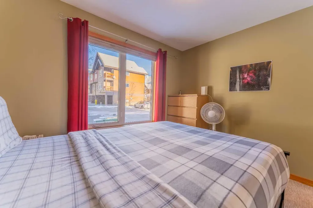 100 Rundle Drive Canmore AB T1W 0B5