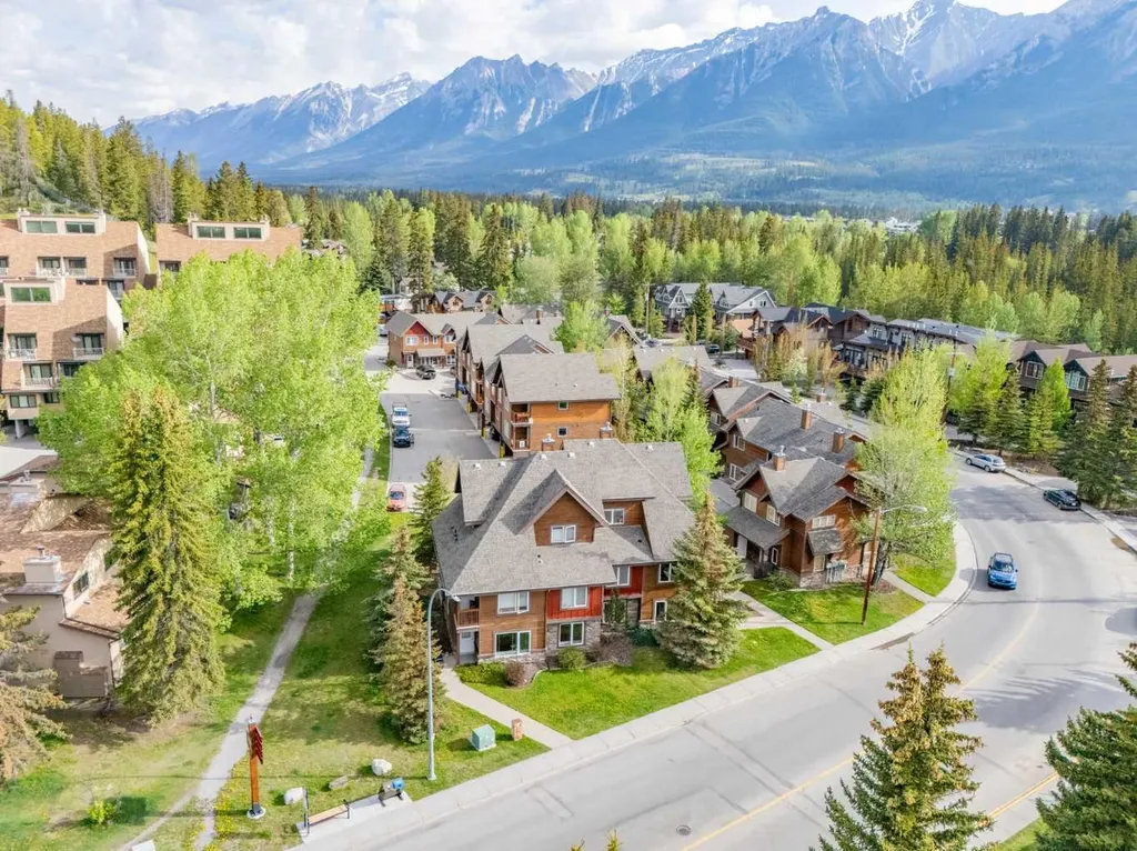 100 Rundle Drive Canmore AB T1W 0B5