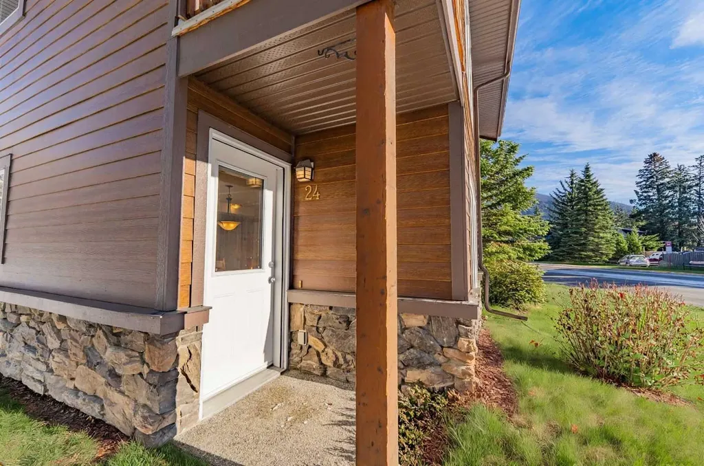 100 Rundle Drive Canmore AB T1W 0B5