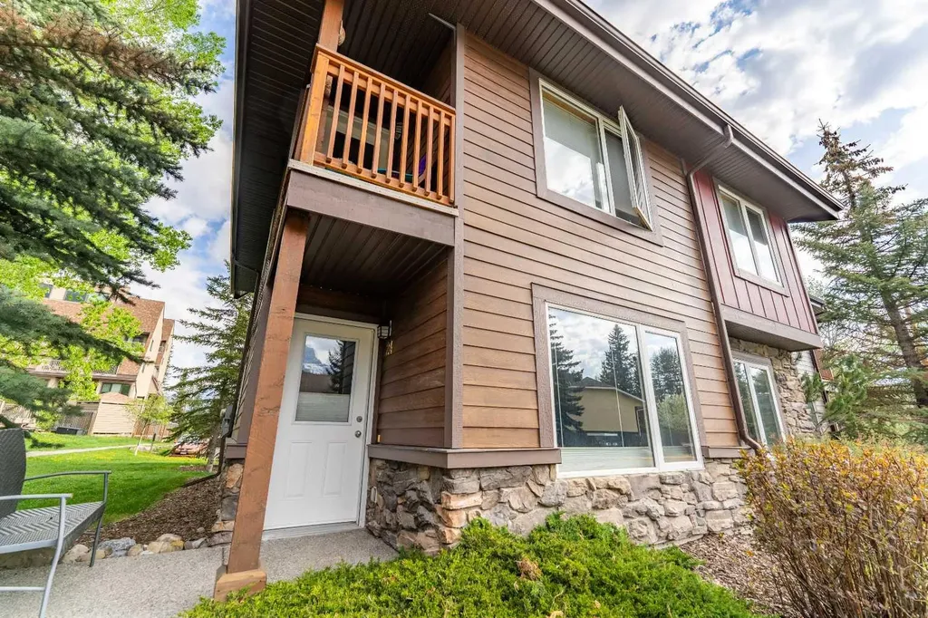 100 Rundle Drive Canmore AB T1W 0B5