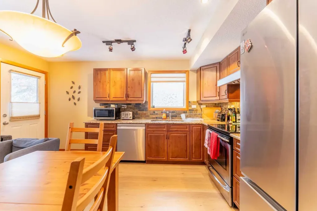 100 Rundle Drive Canmore AB T1W 0B5