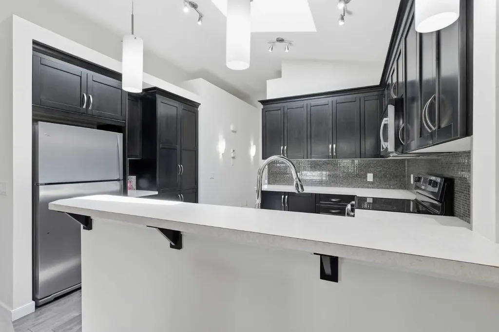 43 Auburn Bay Crescent SE Calgary AB T3M 0K4