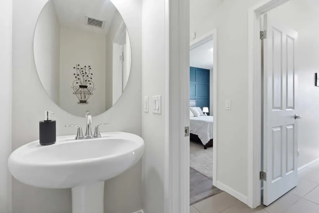 43 Auburn Bay Crescent SE Calgary AB T3M 0K4