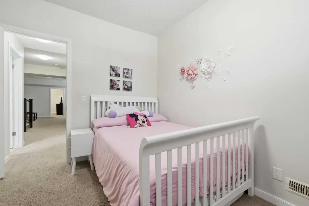 43 Auburn Bay Crescent SE Calgary AB T3M 0K4