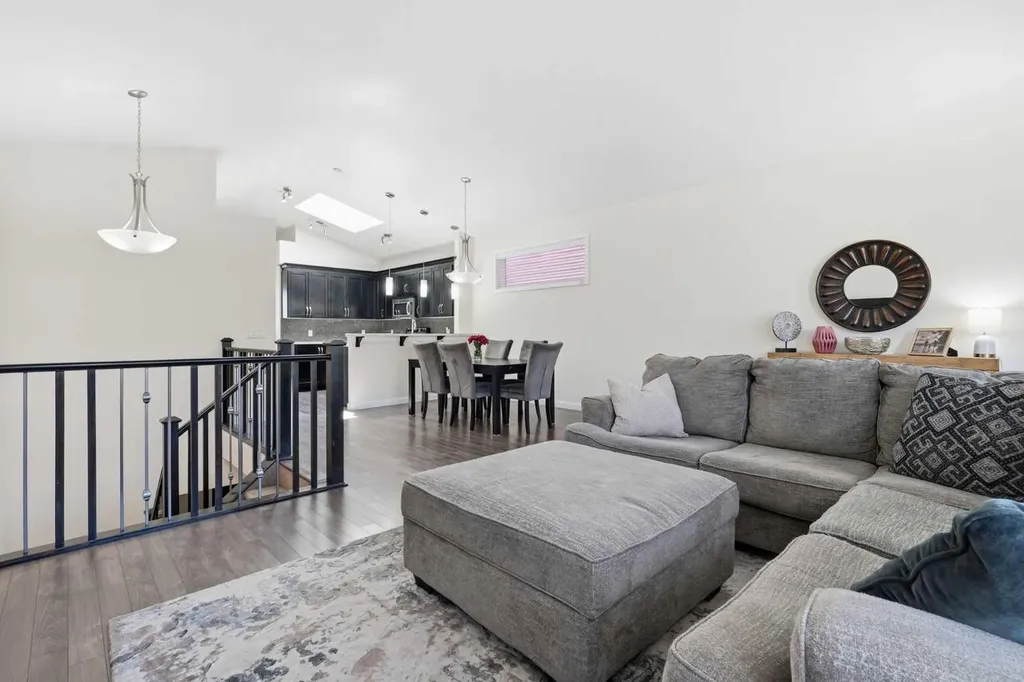 43 Auburn Bay Crescent SE Calgary AB T3M 0K4