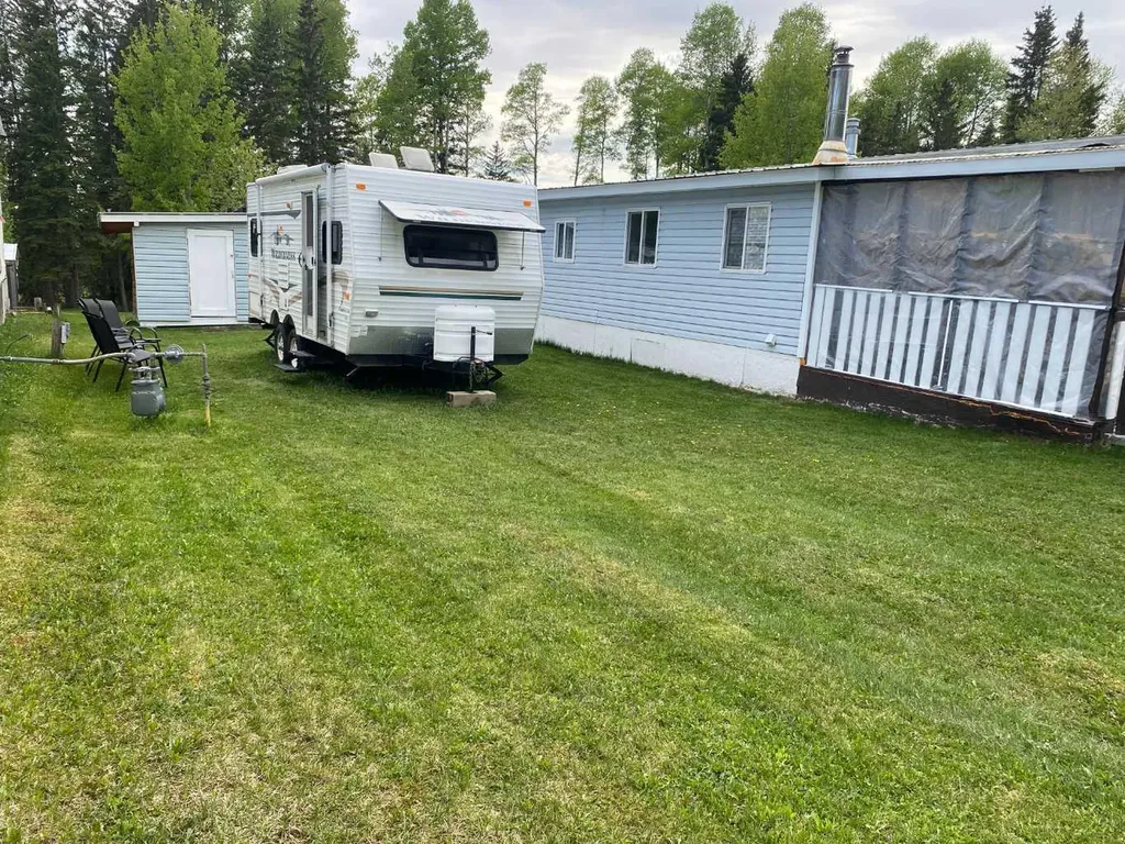 30 Pinewoods Drive Rural Clearwater County AB T4T2A4