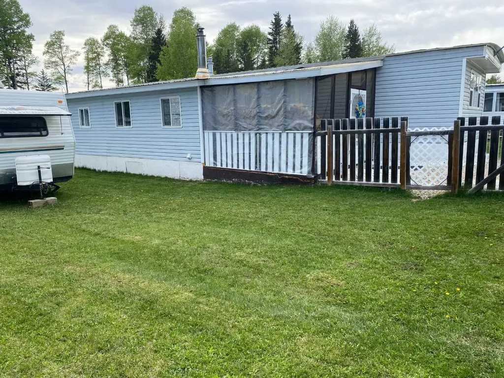 30 Pinewoods Drive Rural Clearwater County AB T4T2A4