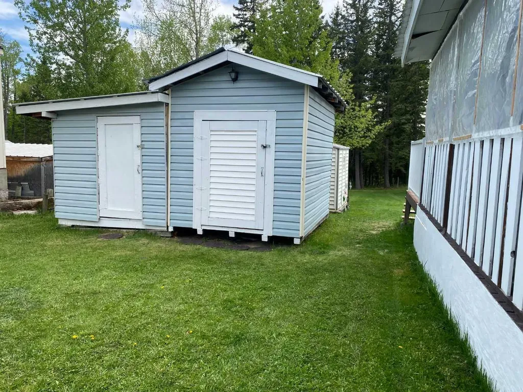 30 Pinewoods Drive Rural Clearwater County AB T4T2A4