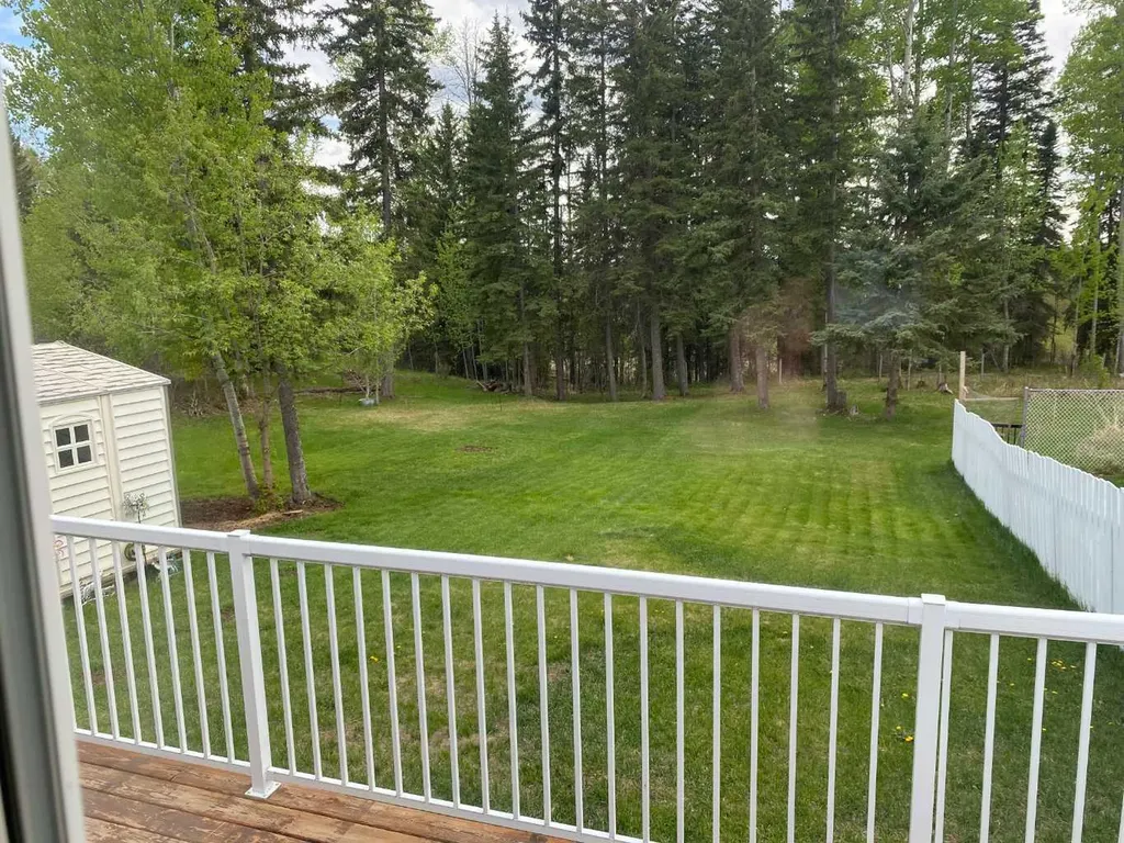 30 Pinewoods Drive Rural Clearwater County AB T4T2A4