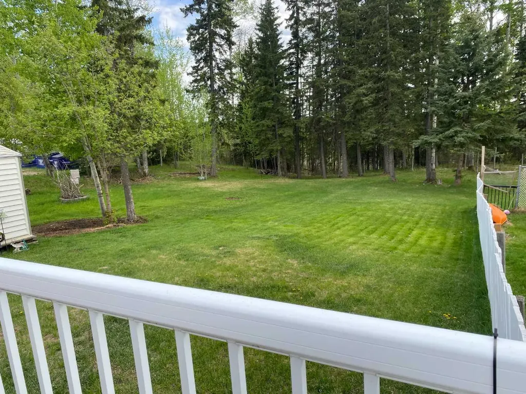 30 Pinewoods Drive Rural Clearwater County AB T4T2A4
