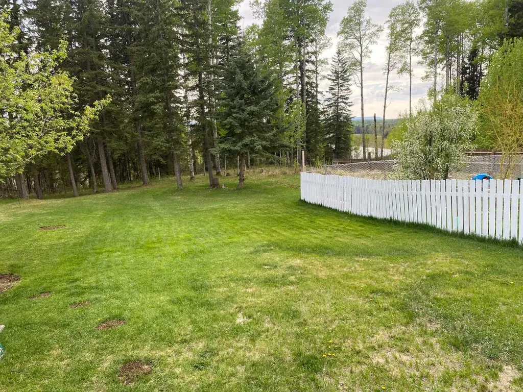 30 Pinewoods Drive Rural Clearwater County AB T4T2A4