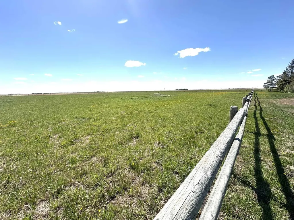 42567 Highway 856 Forestburg AB T0B 1N0