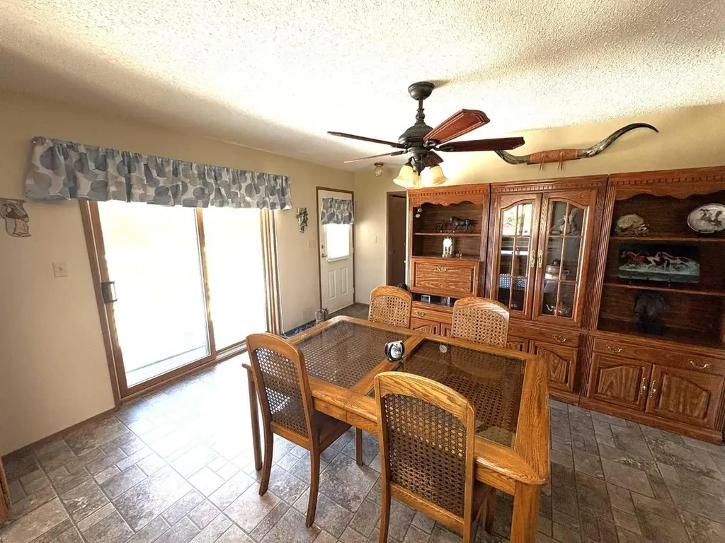 42567 Highway 856 Forestburg AB T0B 1N0