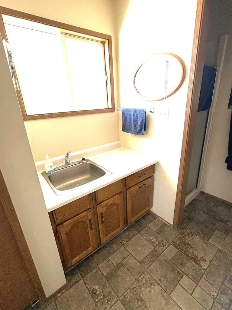 42567 Highway 856 Forestburg AB T0B 1N0