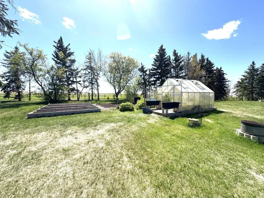 42567 Highway 856 Forestburg AB T0B 1N0