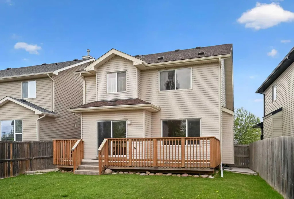 284 Royal Oak Circle NW Calgary AB T3G6A4