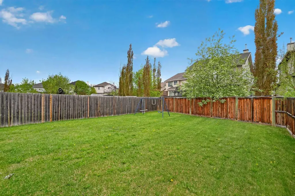 284 Royal Oak Circle NW Calgary AB T3G6A4