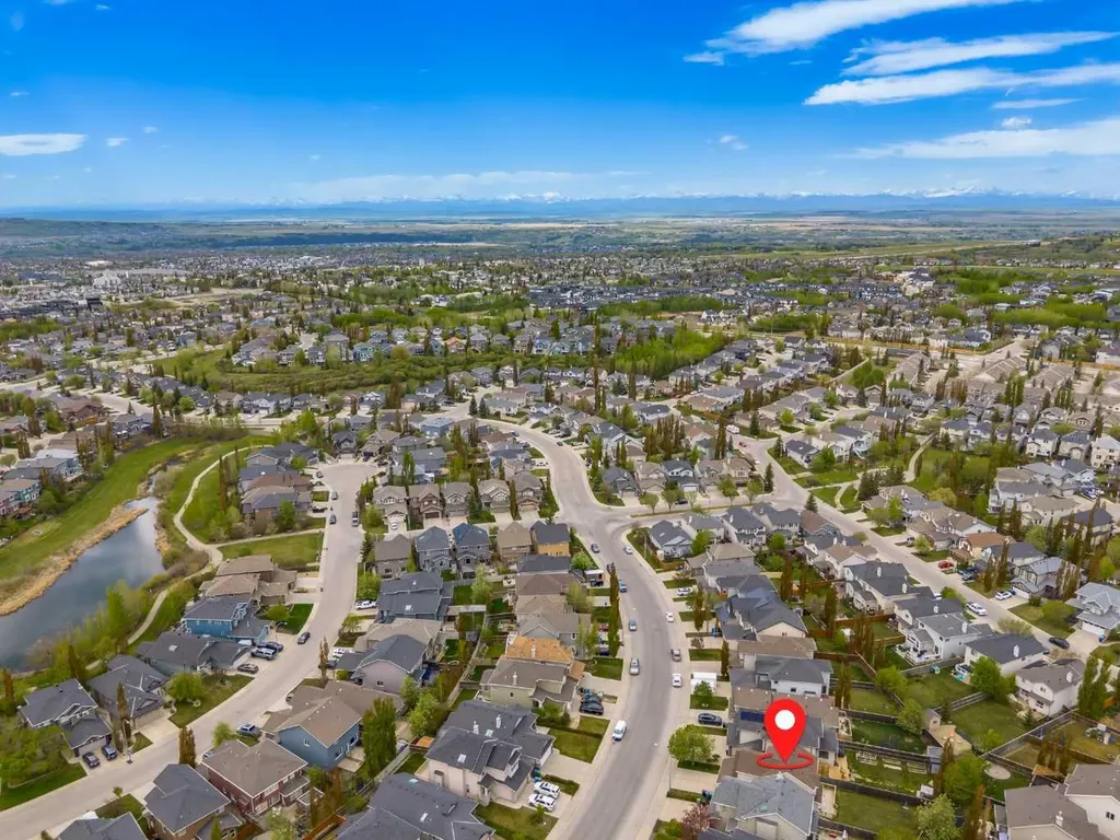 284 Royal Oak Circle NW Calgary AB T3G6A4