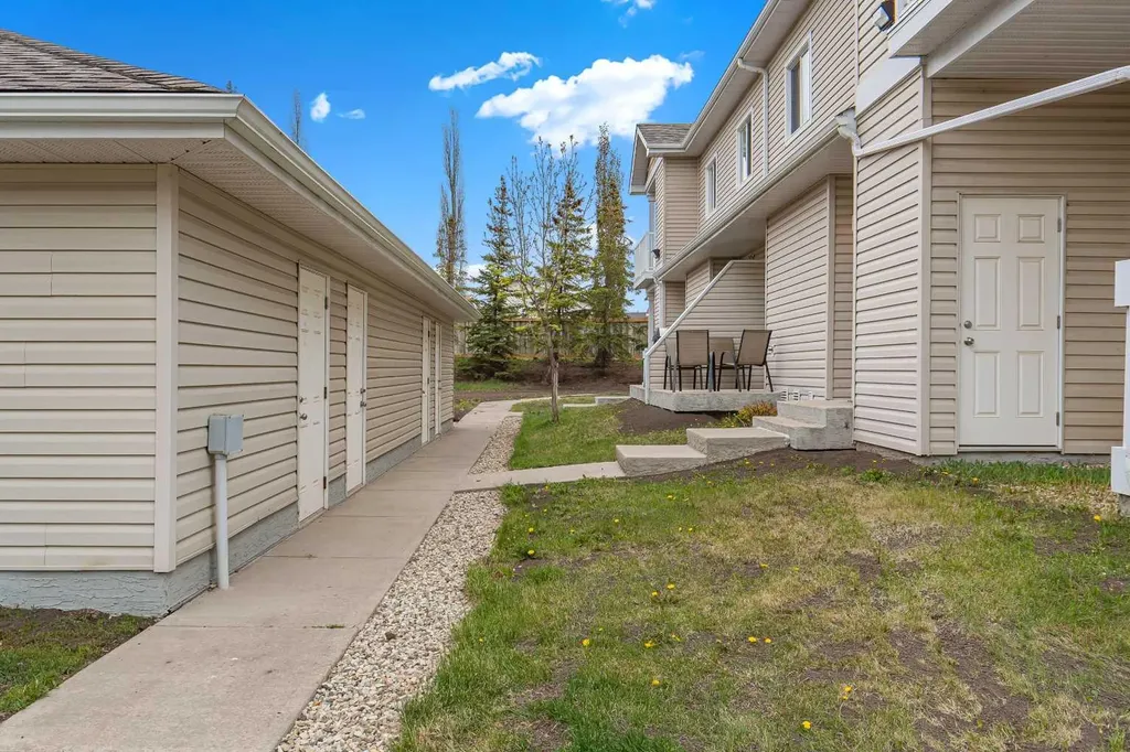 8640 103 Avenue Grande Prairie AB T8X 0C3