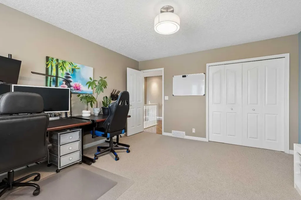 438 Candle Place SW Calgary AB T2W3B3