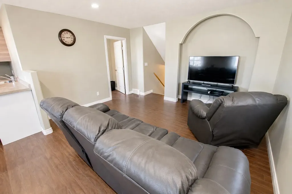 194 Pinnacle Drive Grande Prairie AB T8W 2Z3