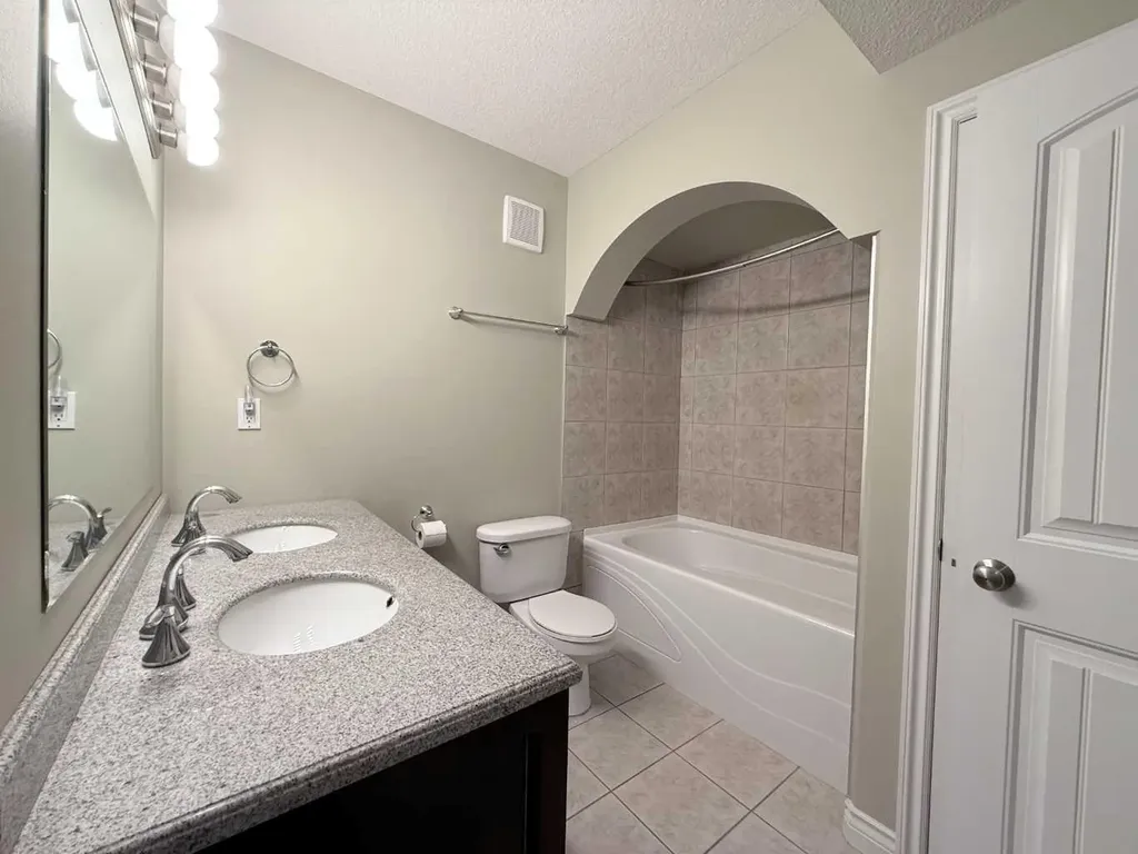 194 Pinnacle Drive Grande Prairie AB T8W 2Z3