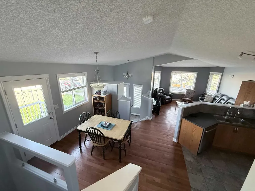 194 Pinnacle Drive Grande Prairie AB T8W 2Z3