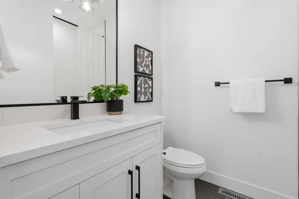 1429 26a Street SW Calgary AB T3C 1K9