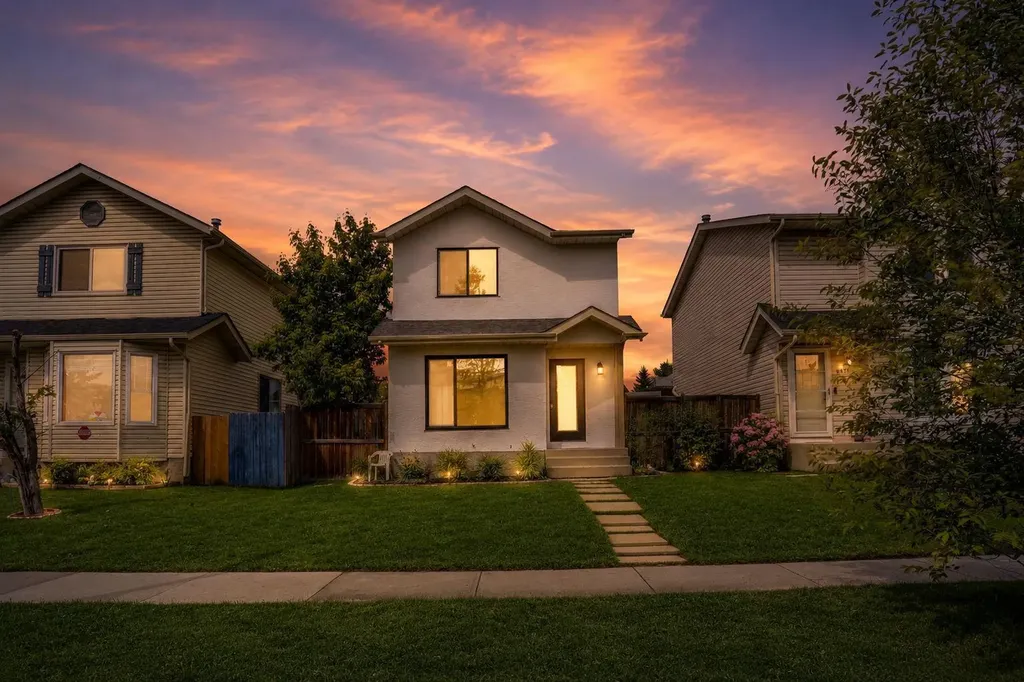 6471 54 Street NE Calgary AB T3J 1Z4