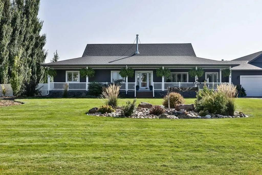 2908 48 Avenue S Lethbridge AB T1K 7B3