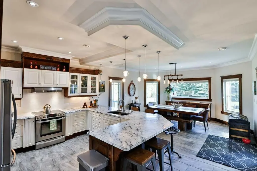 2908 48 Avenue S Lethbridge AB T1K 7B3