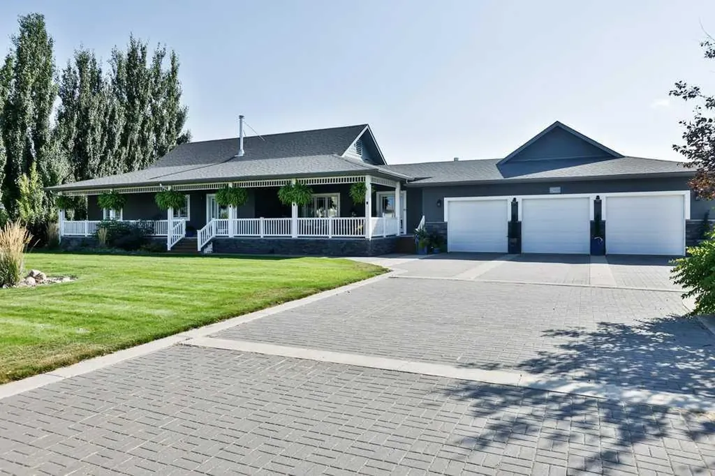 2908 48 Avenue S Lethbridge AB T1K 7B3