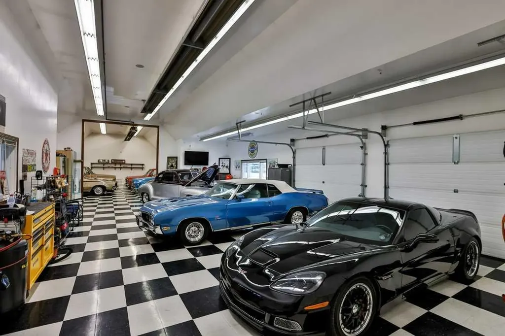 2908 48 Avenue S Lethbridge AB T1K 7B3