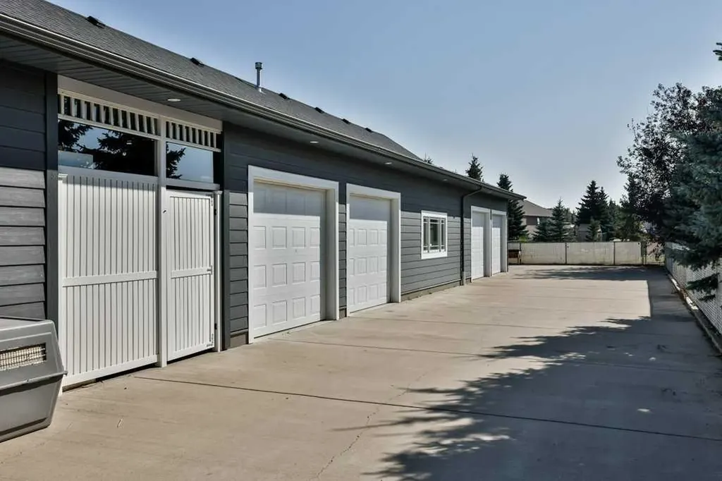 2908 48 Avenue S Lethbridge AB T1K 7B3