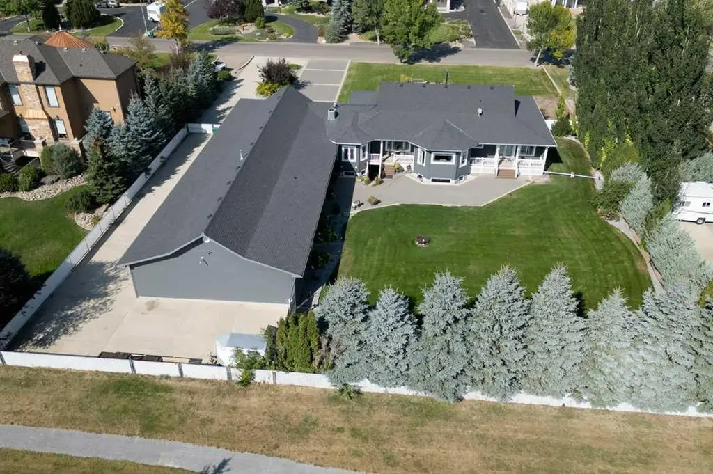 2908 48 Avenue S Lethbridge AB T1K 7B3