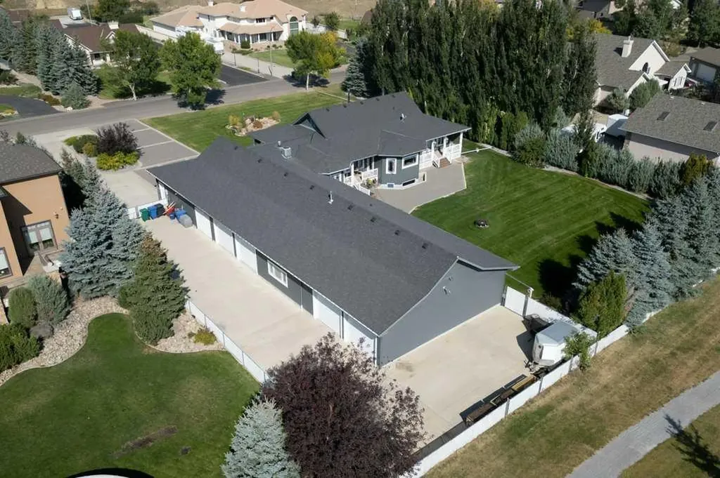 2908 48 Avenue S Lethbridge AB T1K 7B3