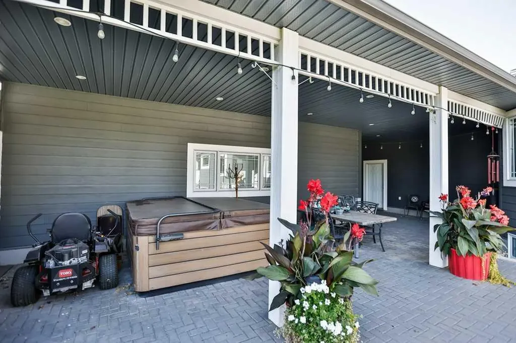 2908 48 Avenue S Lethbridge AB T1K 7B3