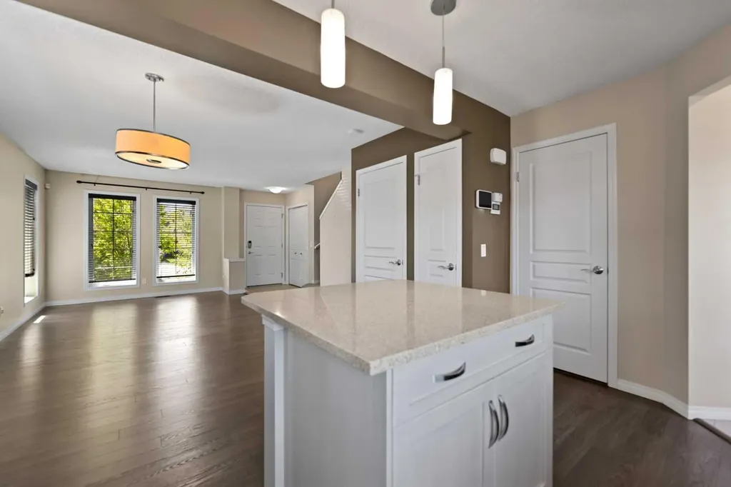 456 Auburn Bay Avenue SE Calgary AB T3M 1Y5