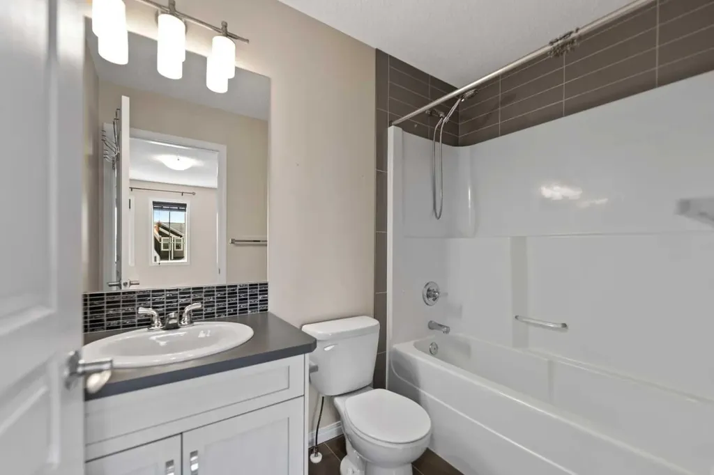 456 Auburn Bay Avenue SE Calgary AB T3M 1Y5