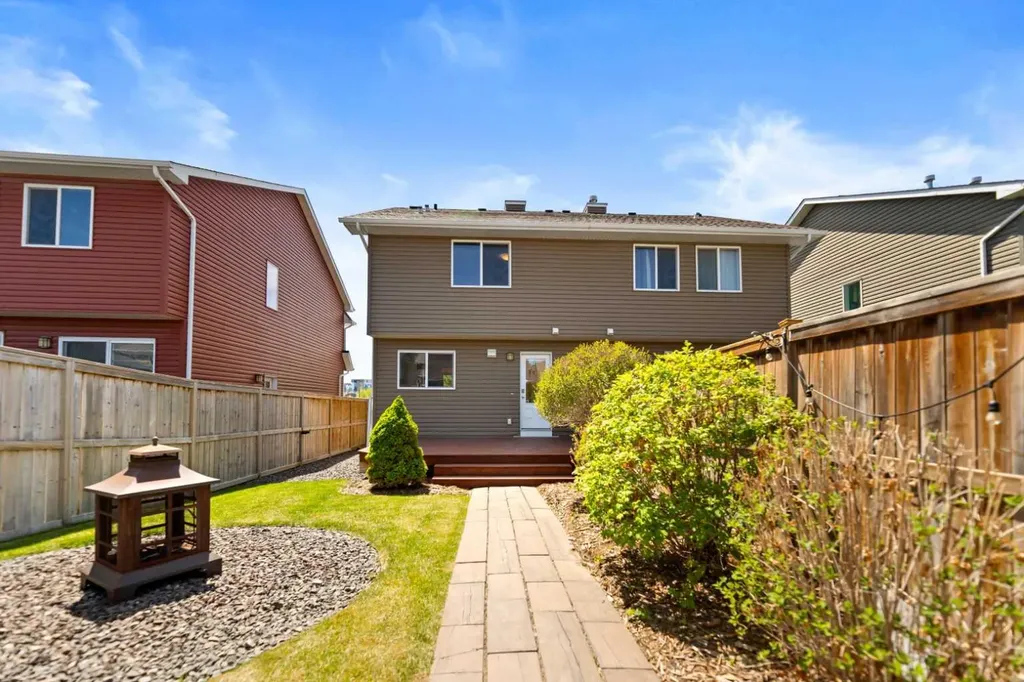 456 Auburn Bay Avenue SE Calgary AB T3M 1Y5