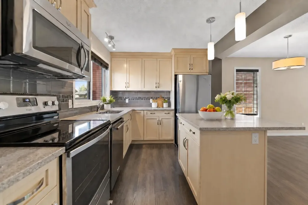 456 Auburn Bay Avenue SE Calgary AB T3M 1Y5