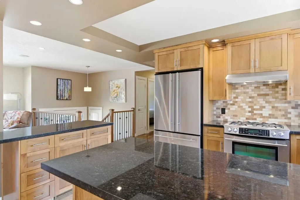 351 Queen Charlotte Road SE Calgary AB T2J4H5