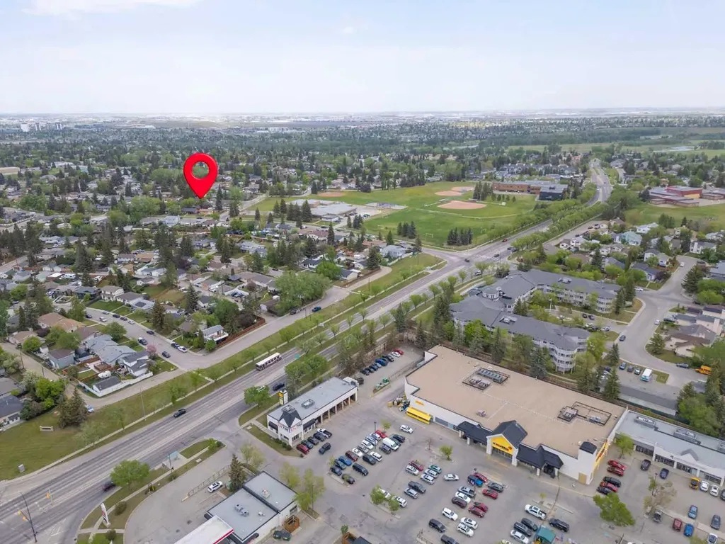 351 Queen Charlotte Road SE Calgary AB T2J4H5