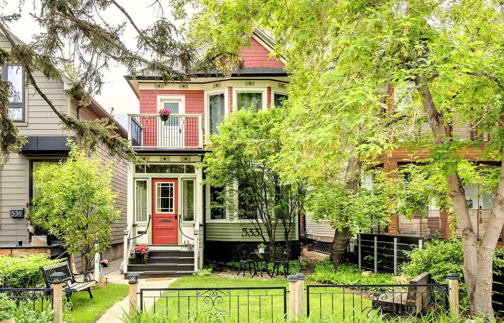 533 22 Avenue SW Calgary AB T2S 0H5