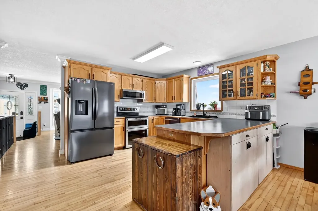 4406 48 Street Innisfail AB T4G1W8